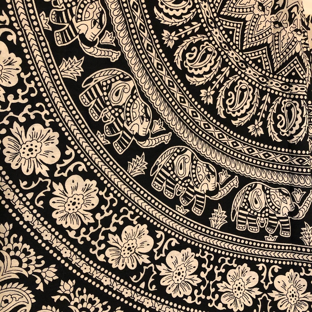 TAPESTRY 🌸 Floral 🐘 Elephant Cream